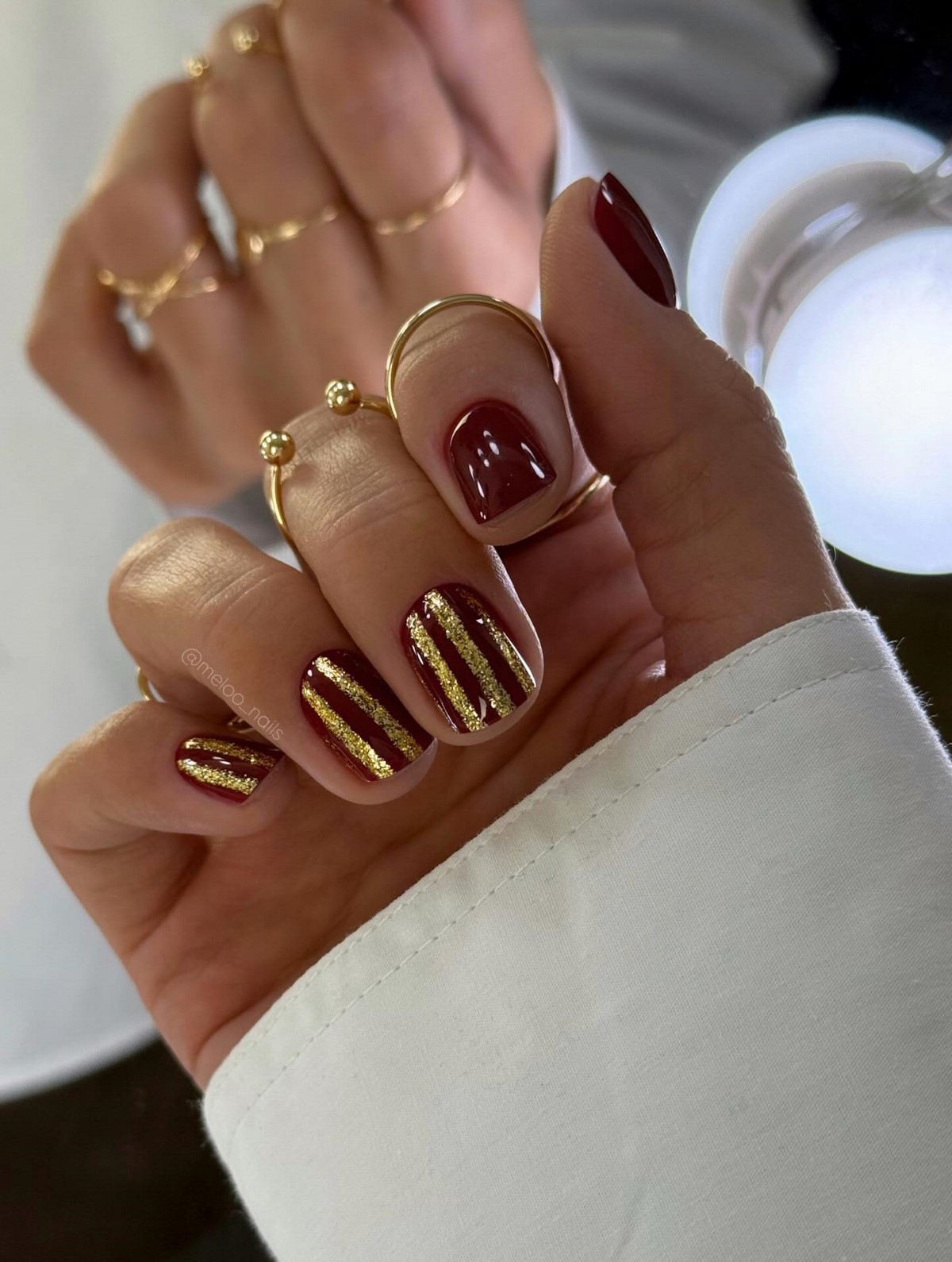 Манікюр на Новий рік 2027: тренди для коротких нігтів