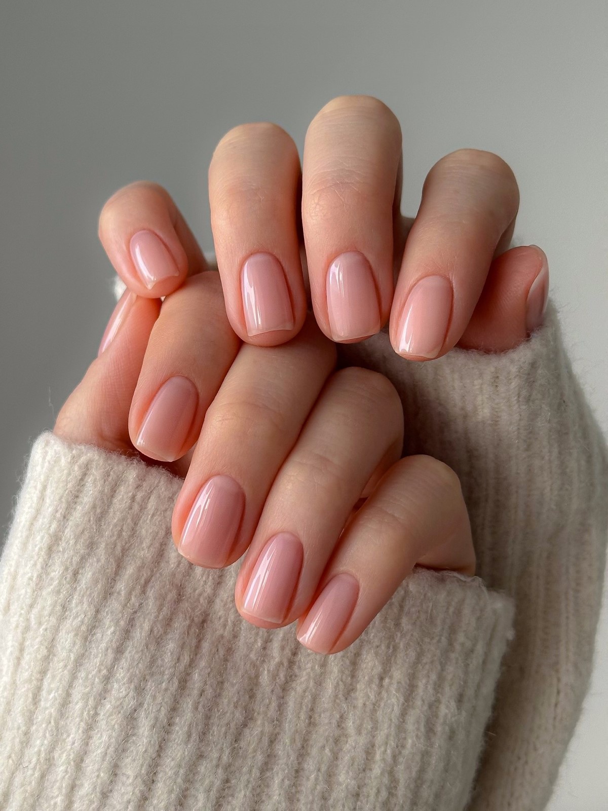 Руки, які виглядають доглянутими: прості звички, які змінюють все