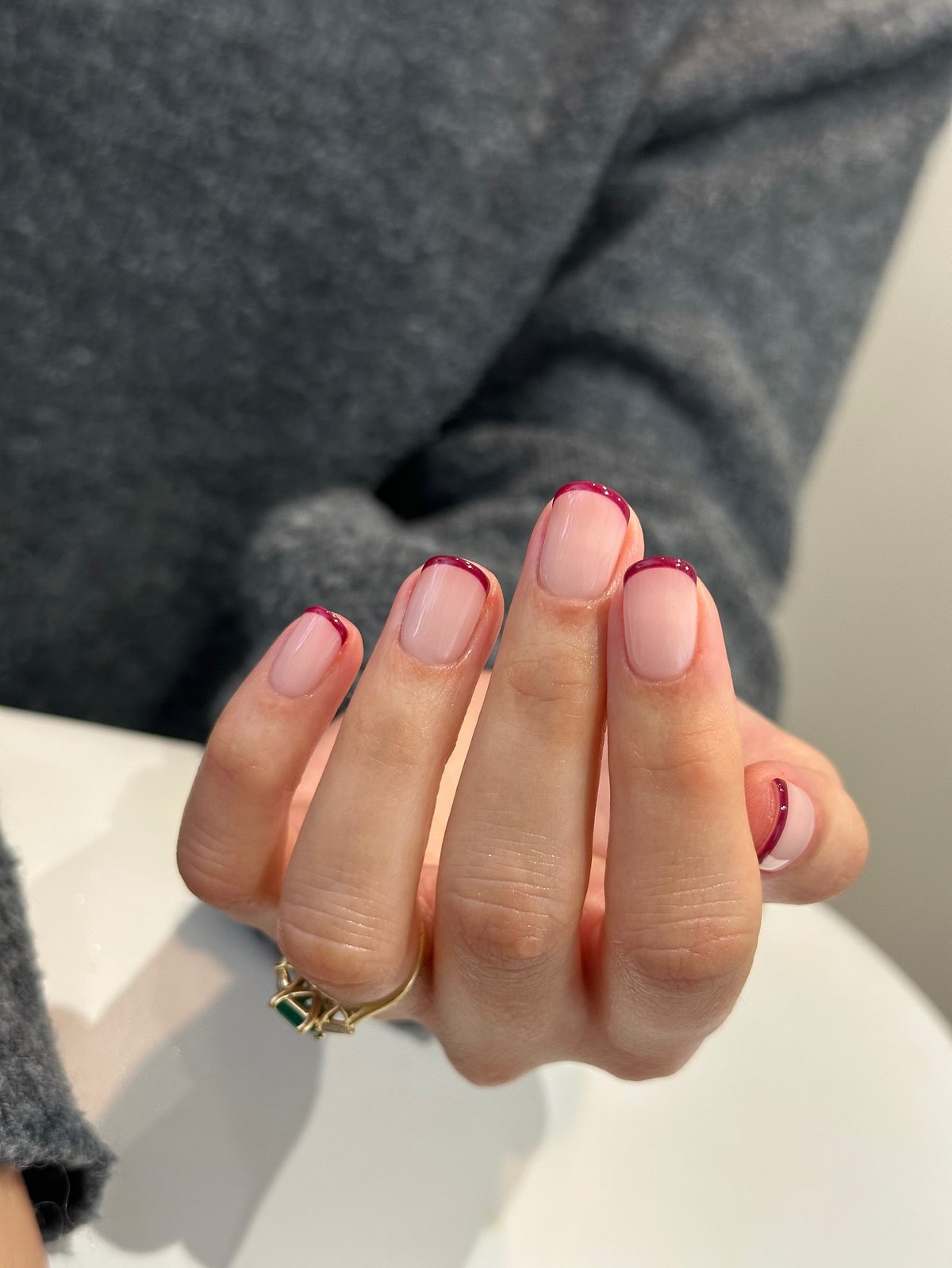 Френч-манікюр на короткі нігті в лютому 2026