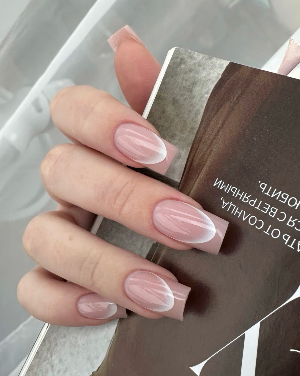 Чому френч знову обирають ті, хто відчуває стиль