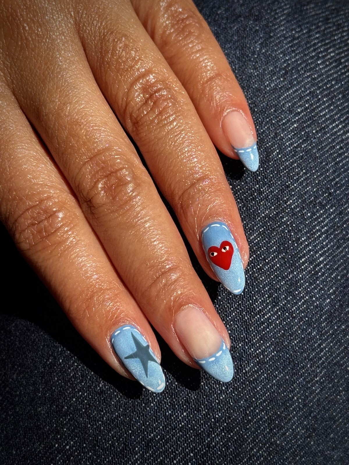 Чому френч знову обирають ті, хто відчуває стиль