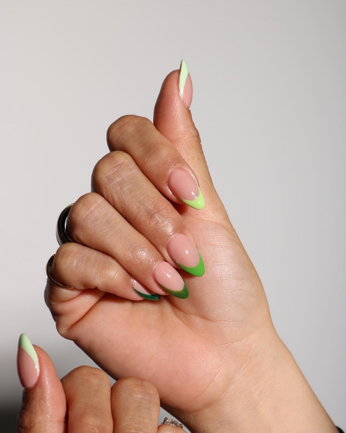 Чому френч знову обирають ті, хто відчуває стиль