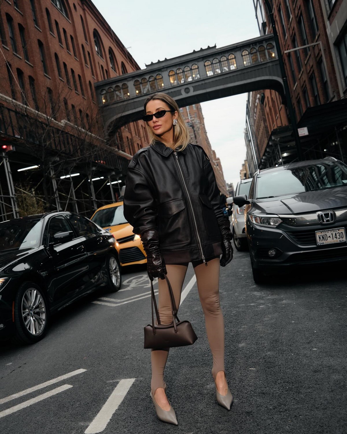 Модний верхній одяг на весну 2026: що носять зараз