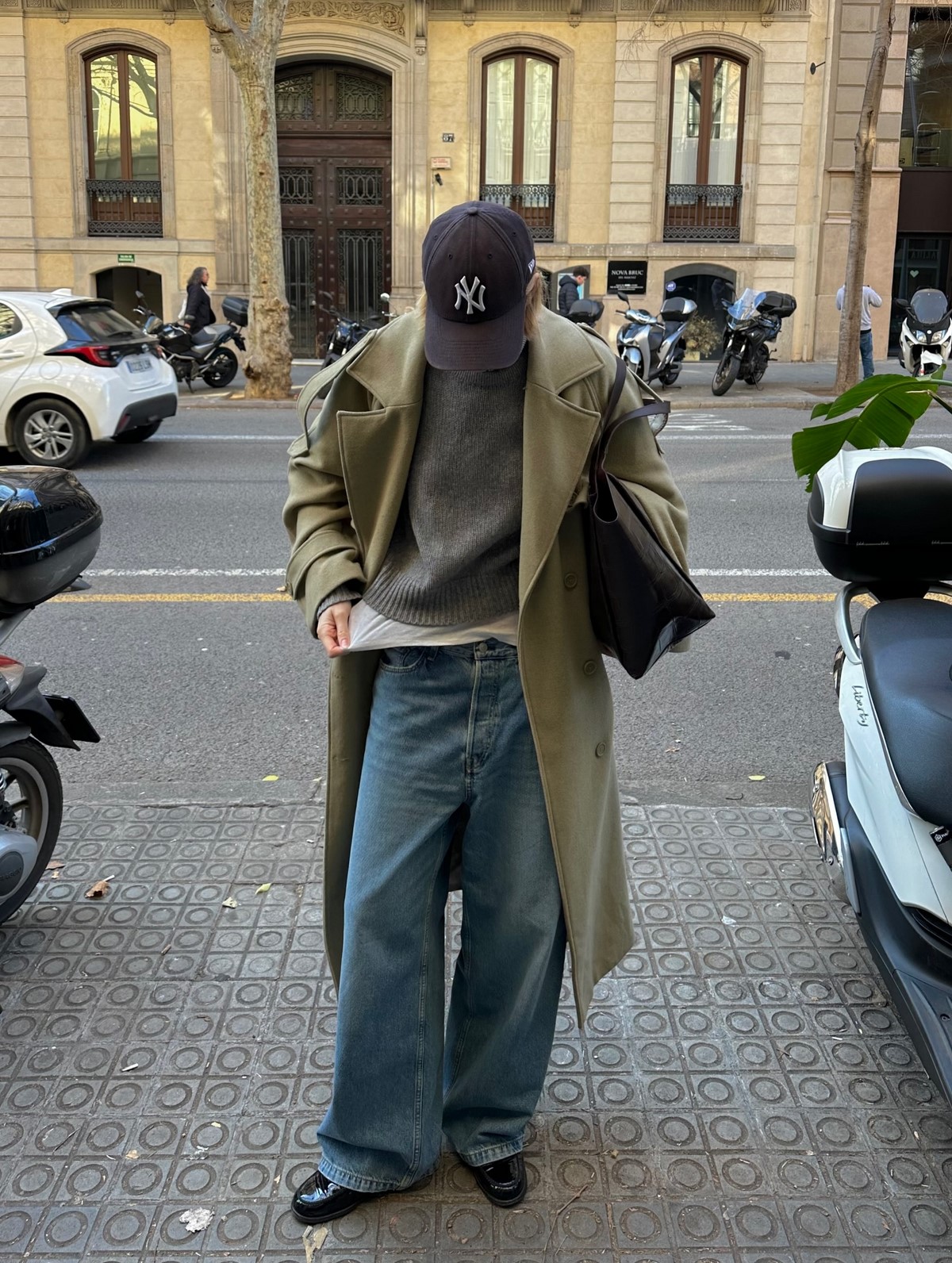 Модний верхній одяг на весну 2026: що носять зараз