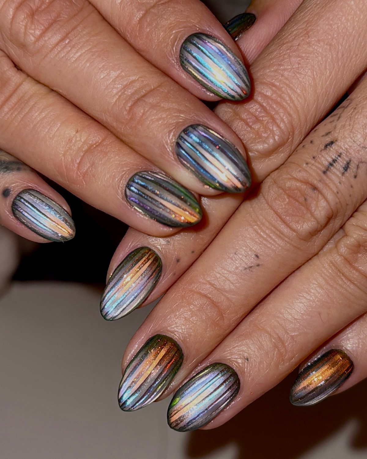 Glass Nails і ефект рифленого скла – хіт лютого 2026 року