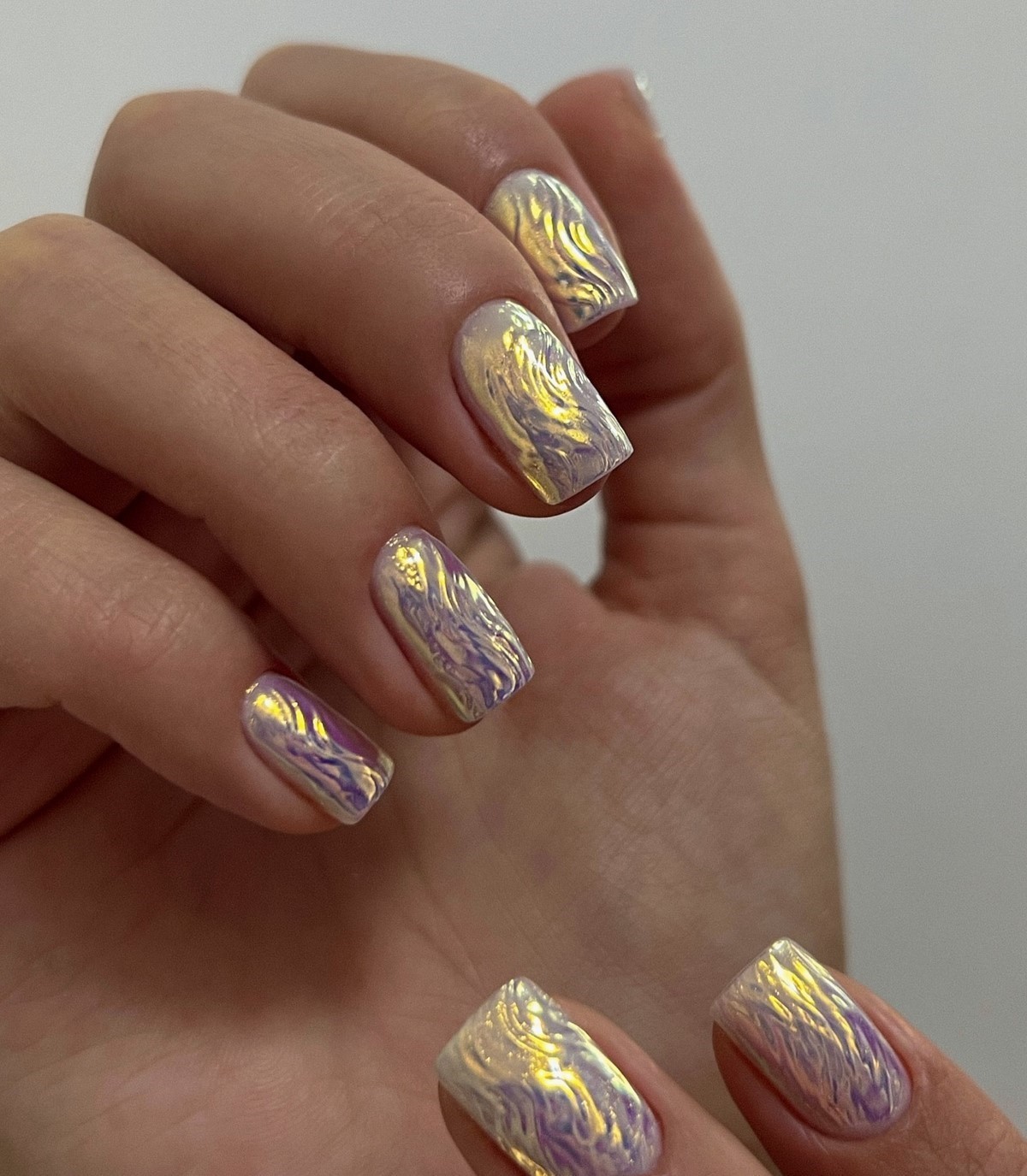 Glass Nails і ефект рифленого скла – хіт лютого 2026 року