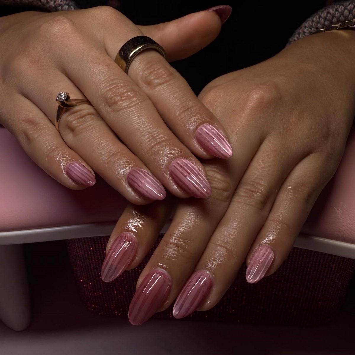 Glass Nails і ефект рифленого скла – хіт лютого 2026 року