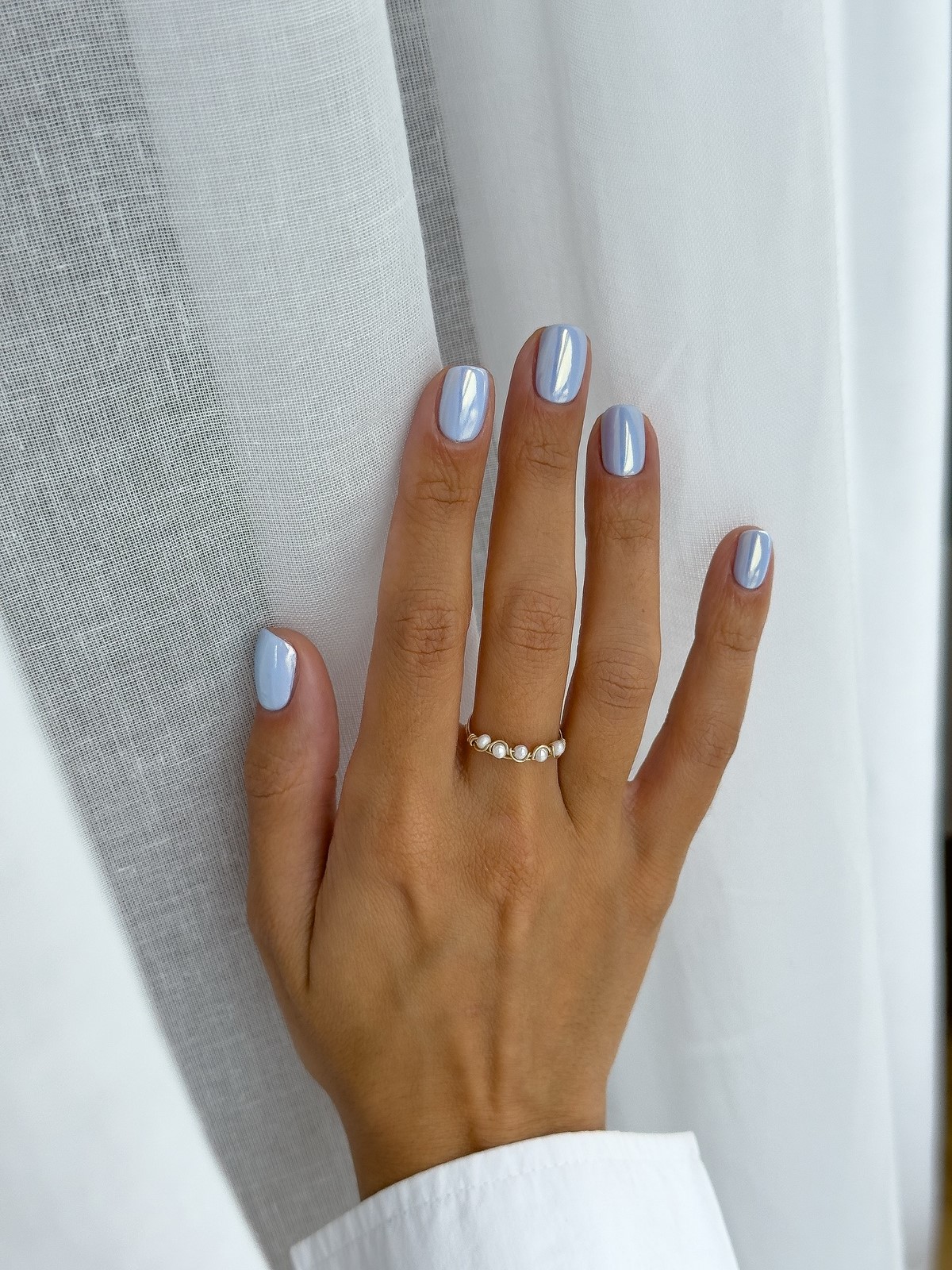 Манікюр на короткі нігті 2026 з ефектом дорогого салону