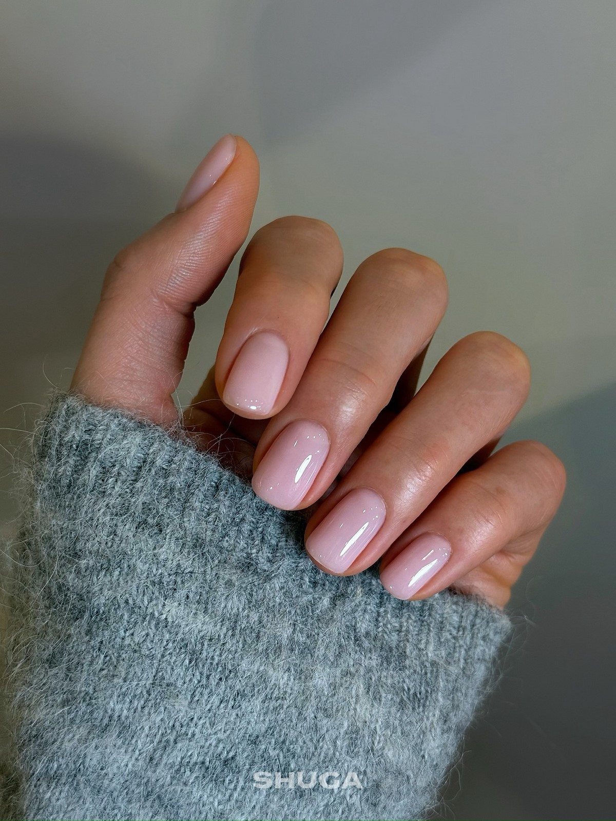 Манікюр на короткі нігті 2026 з ефектом дорогого салону