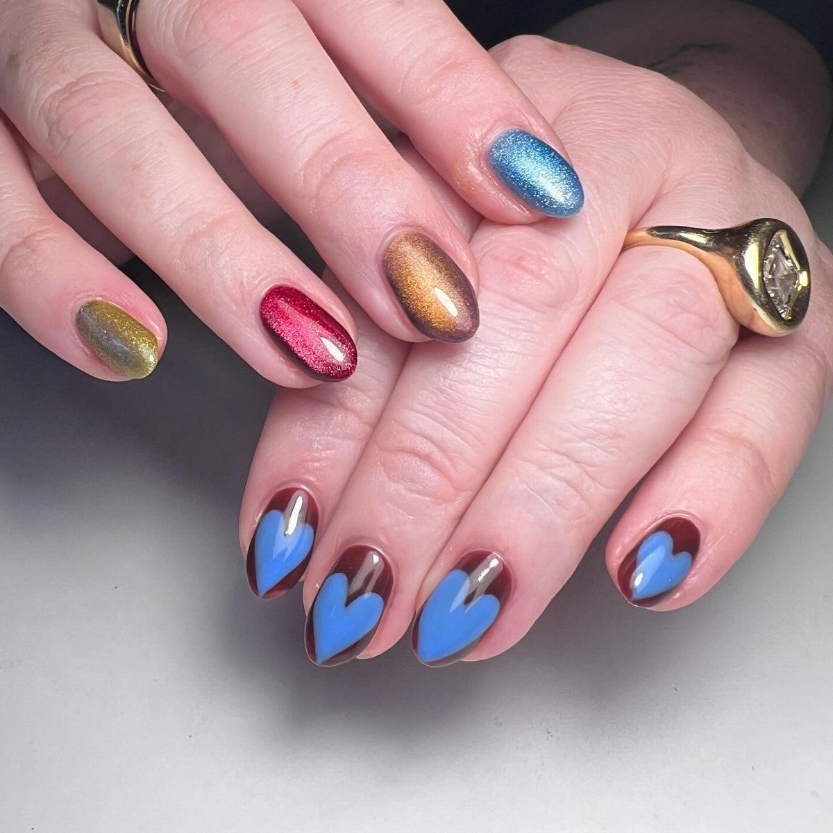 Модний манікюр до Дня святого Валентина 2026 з настроєм кохання