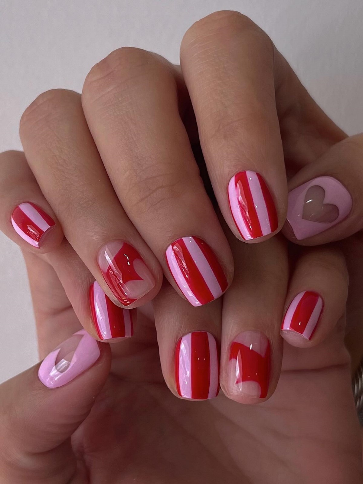 Модний манікюр до Дня святого Валентина 2026 з настроєм кохання