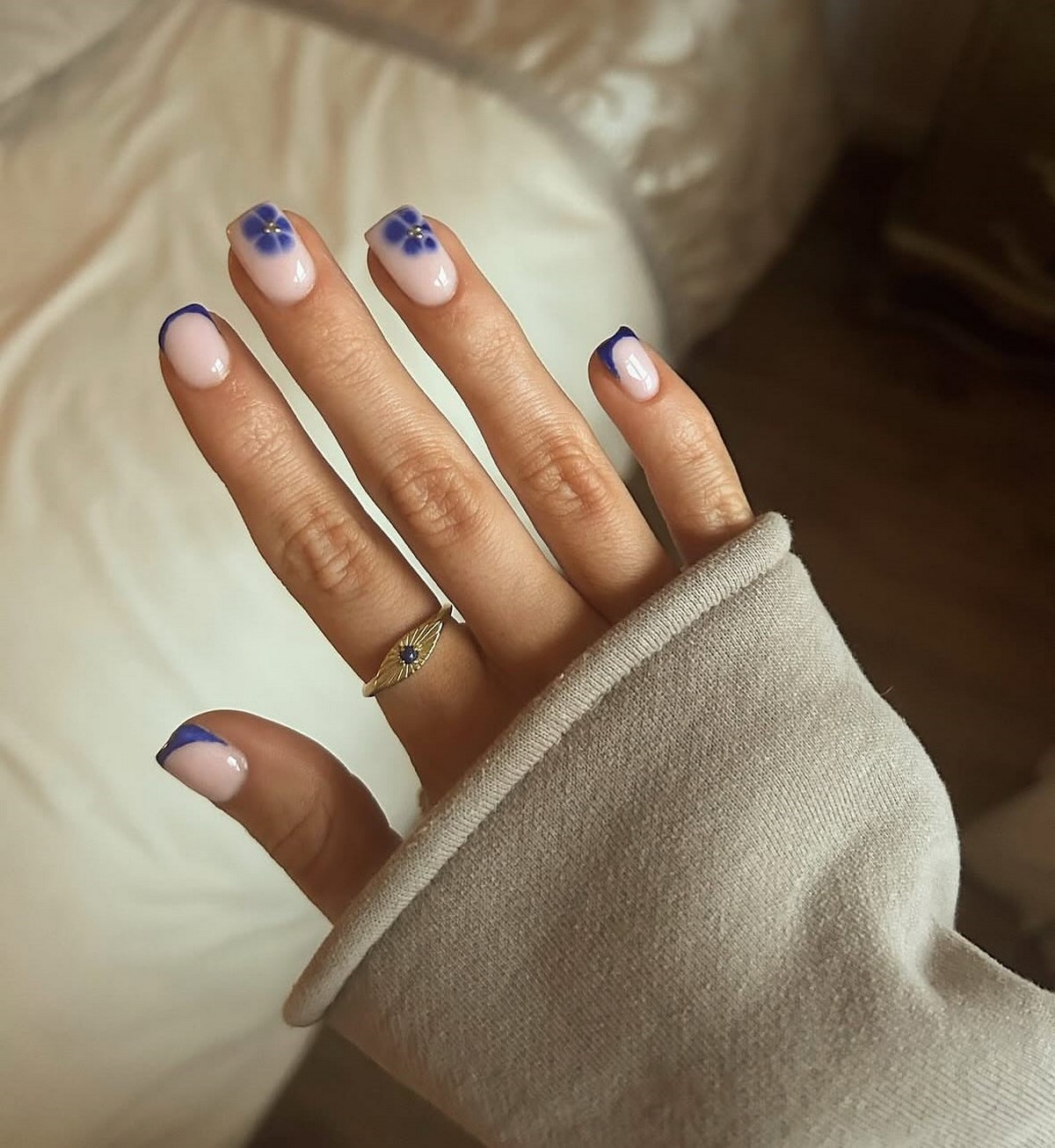 Світлий манікюр 2026 на коротку довжину: головні ідеї сезону