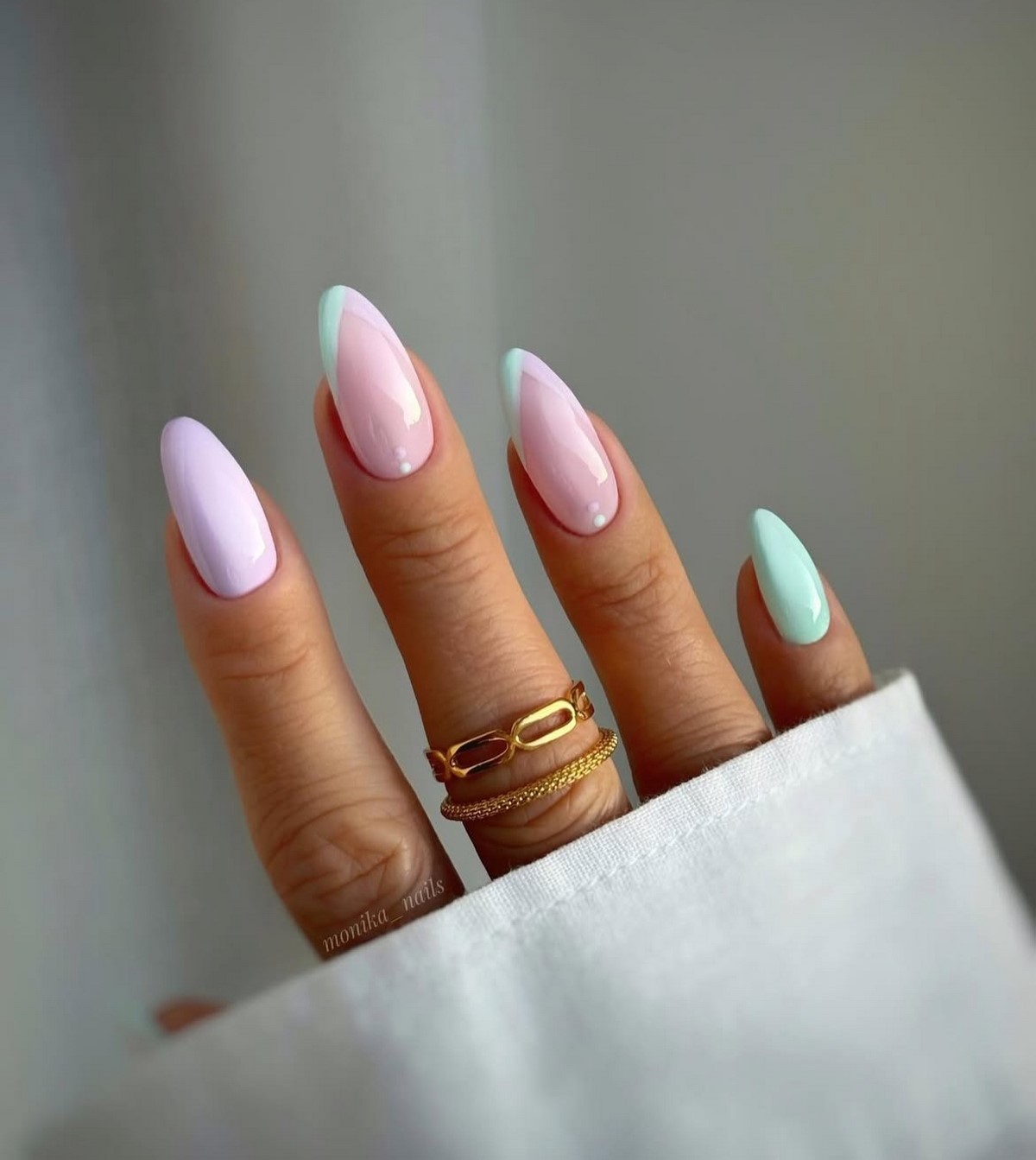 Світлий манікюр з характером: пастель, яка підкреслює стиль і статус