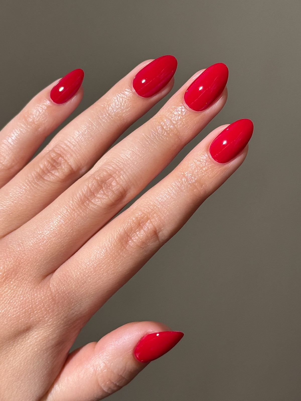 Акуратний манікюр без дизайну на весну 2026: чисті ідеї