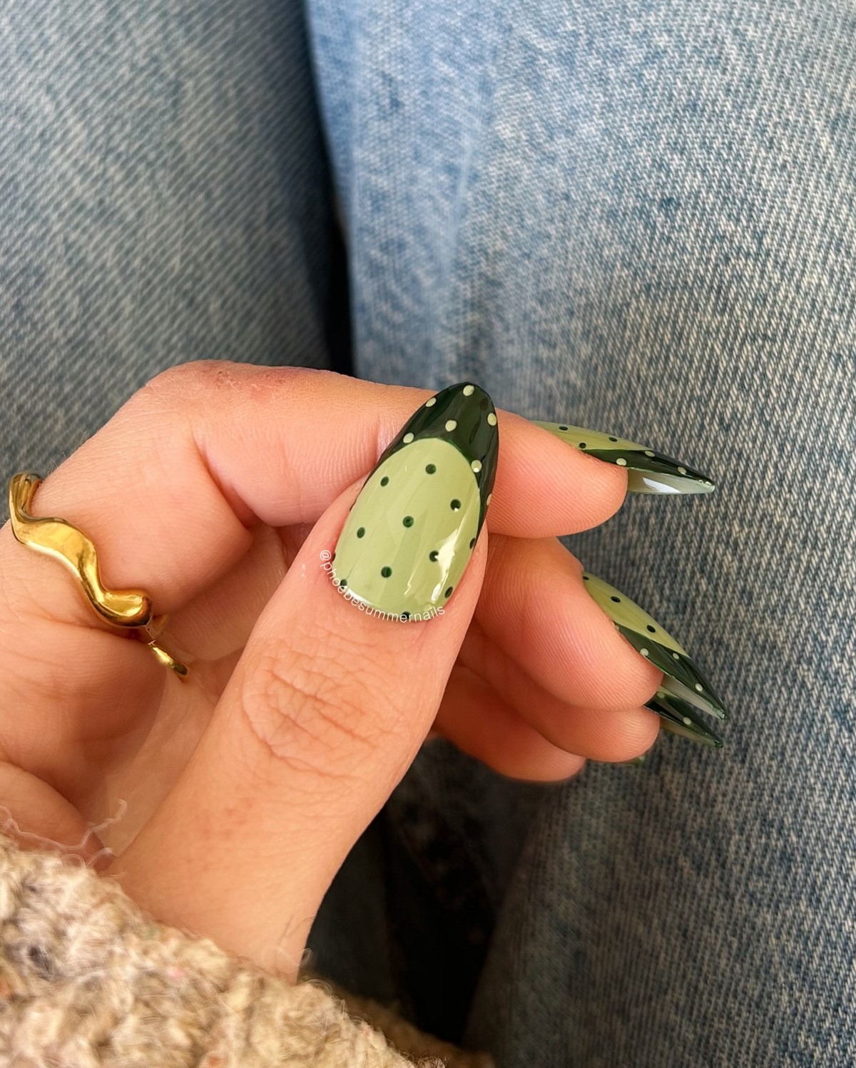 Не пастель і не нюд: спокійний тон з характером