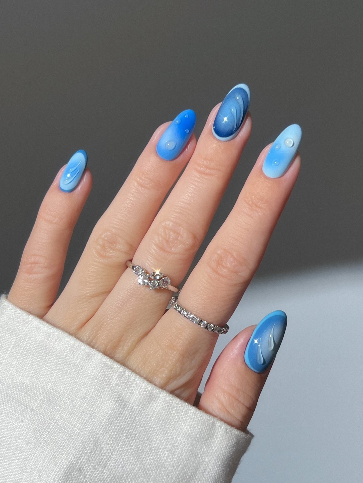 Градієнтний манікюр без різких переходів: мʼякий ефект, який виглядає дорого