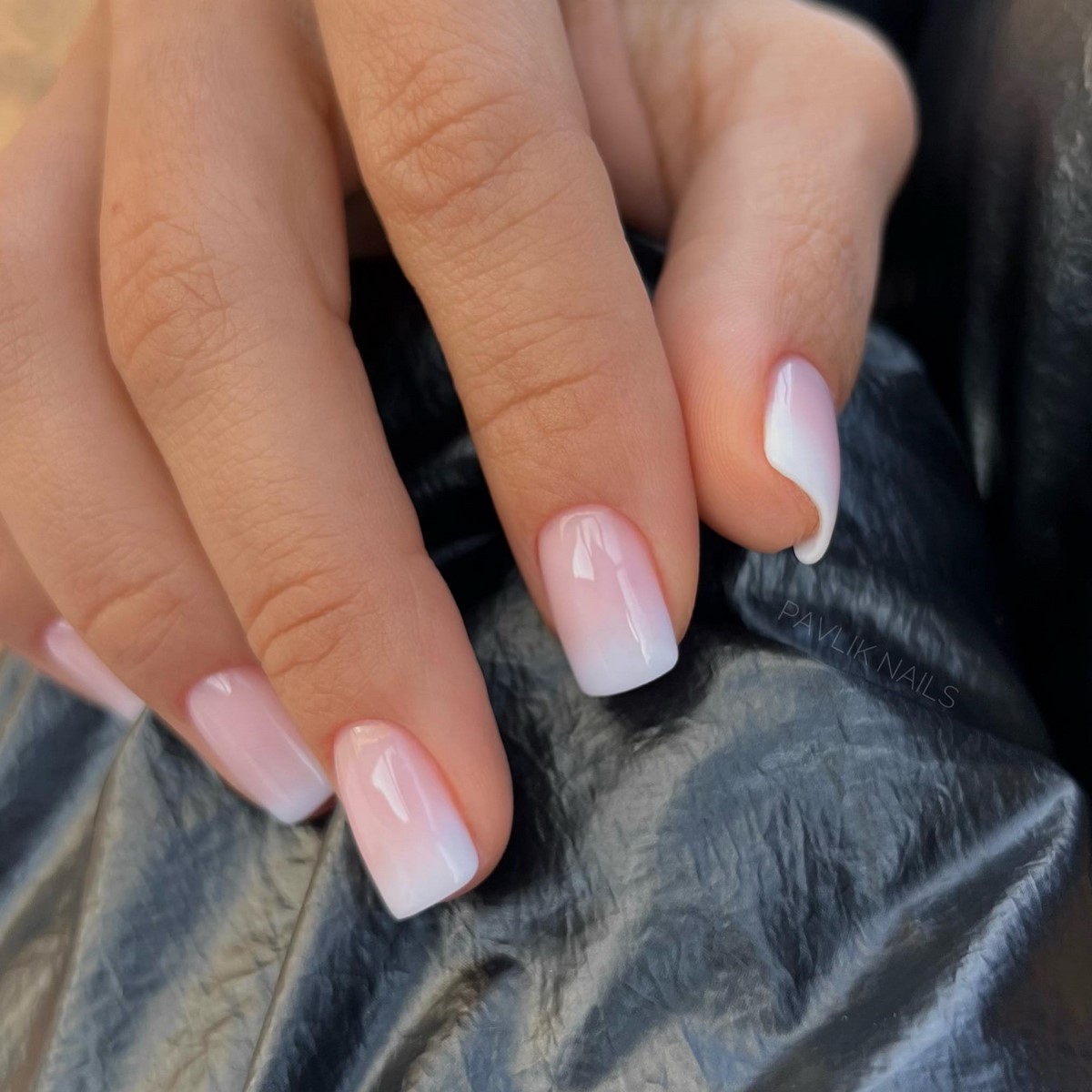 Градієнтний манікюр без різких переходів: мʼякий ефект, який виглядає дорого