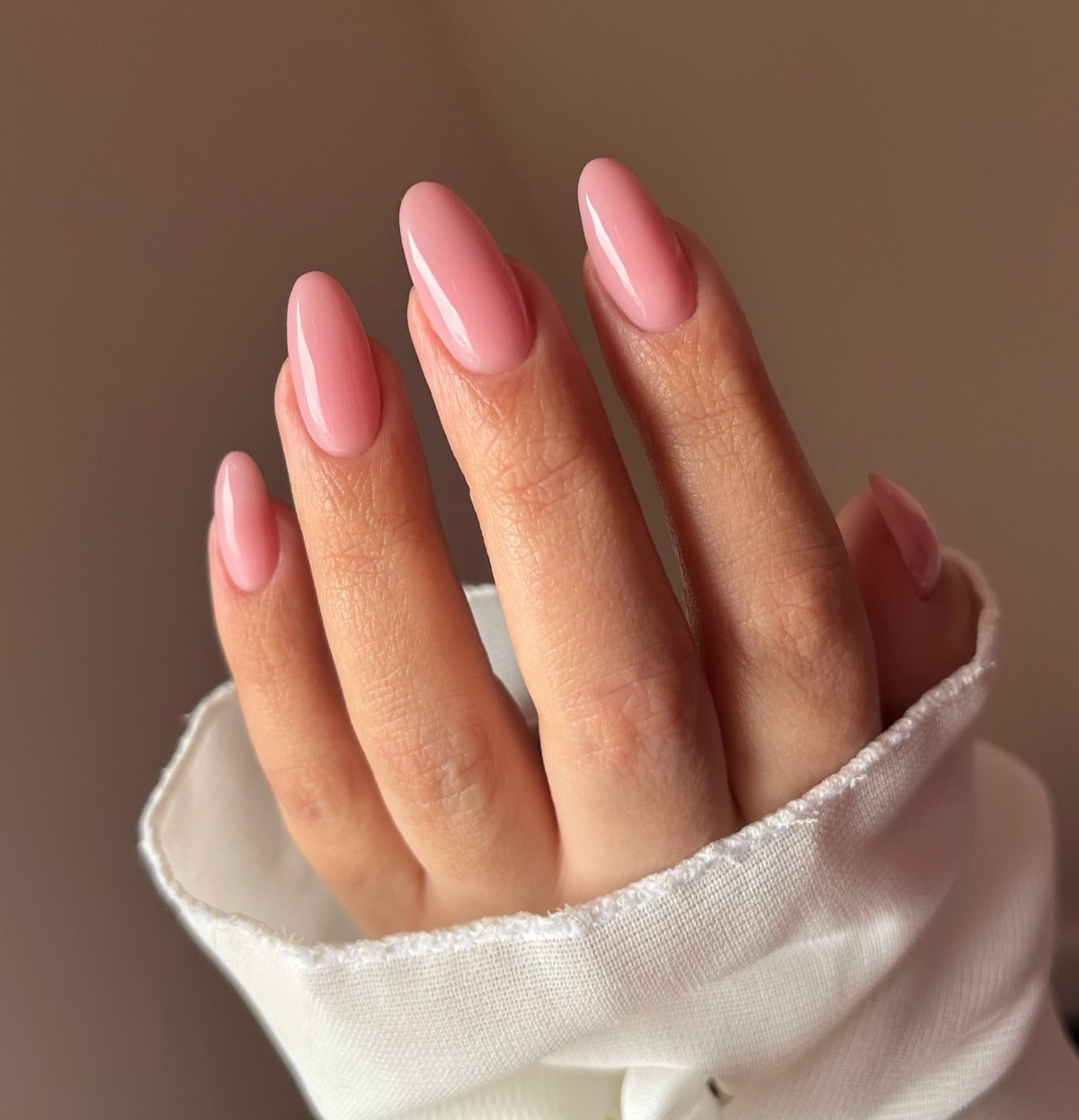 Манікюр, який освіжає руки цієї весни