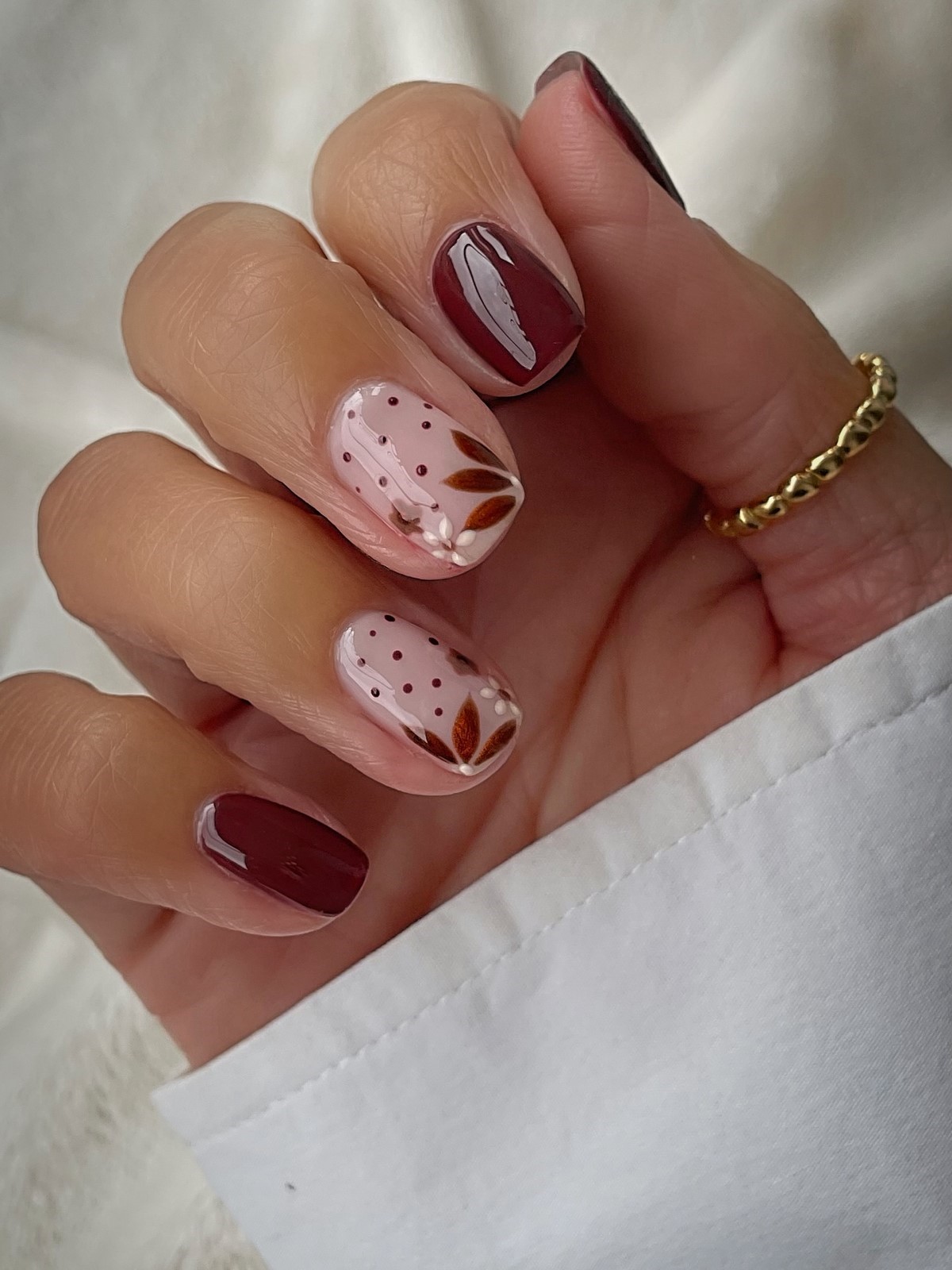 Polka Dots nails навесні 2026 року: найграйливіший тренд манікюру, який став універсальним