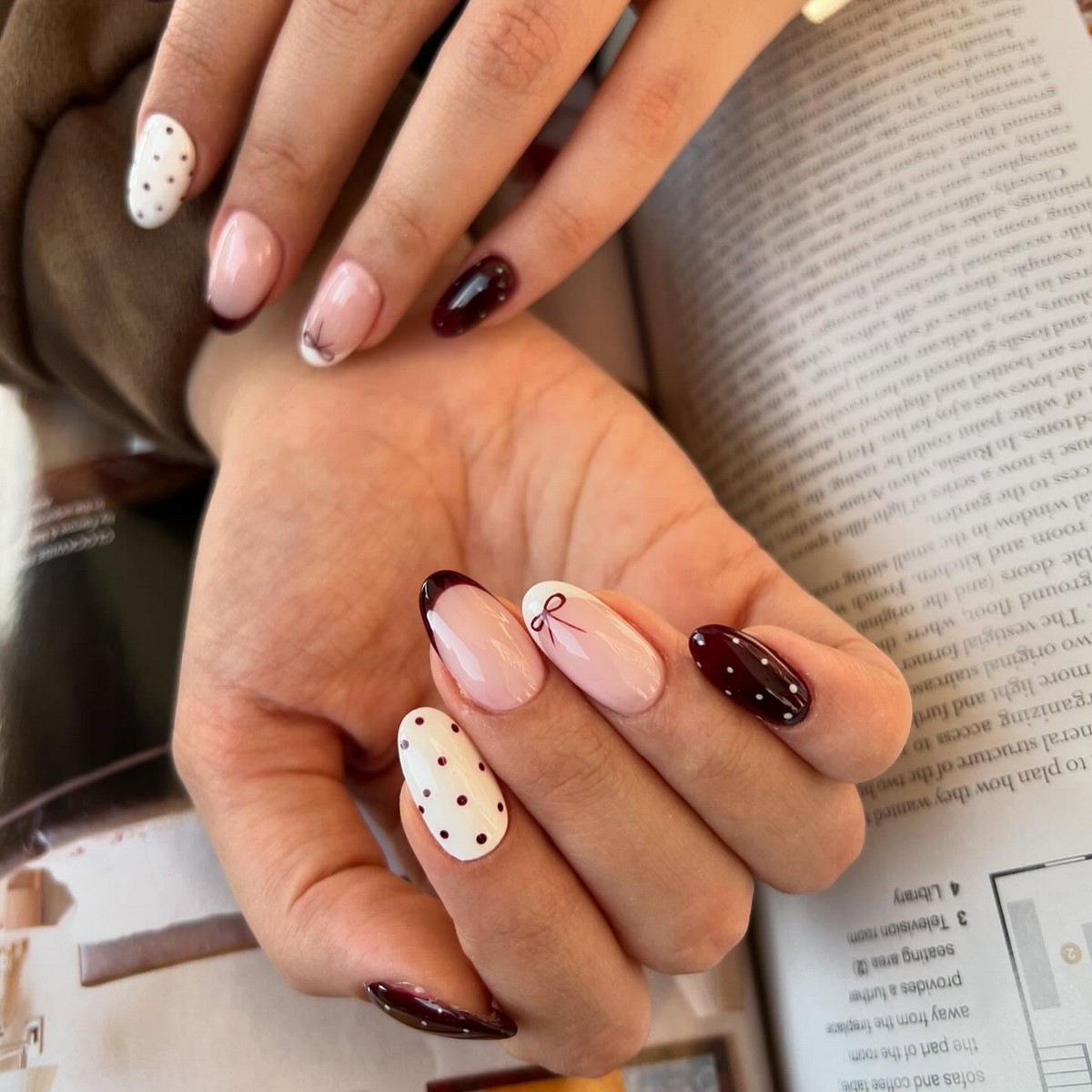 Polka Dots nails навесні 2026 року: найграйливіший тренд манікюру, який став універсальним