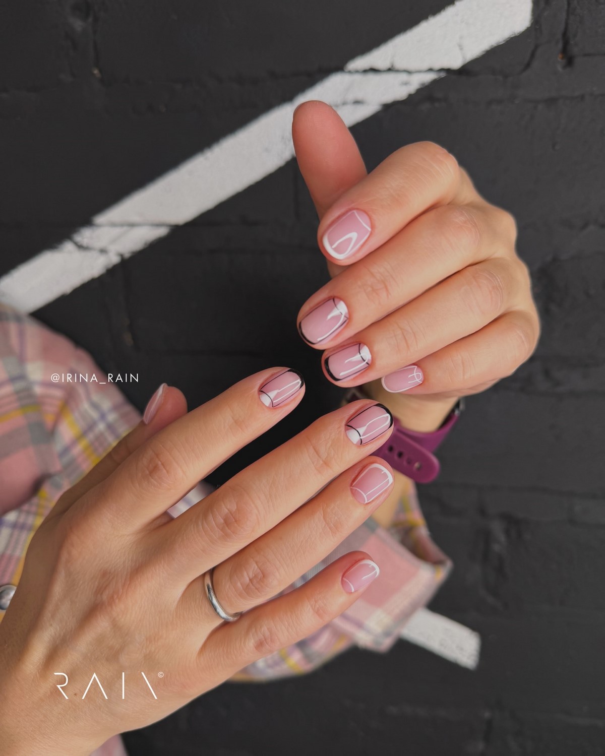 Трендовий манікюр весни 2026: фото, кольори, новинки сезону