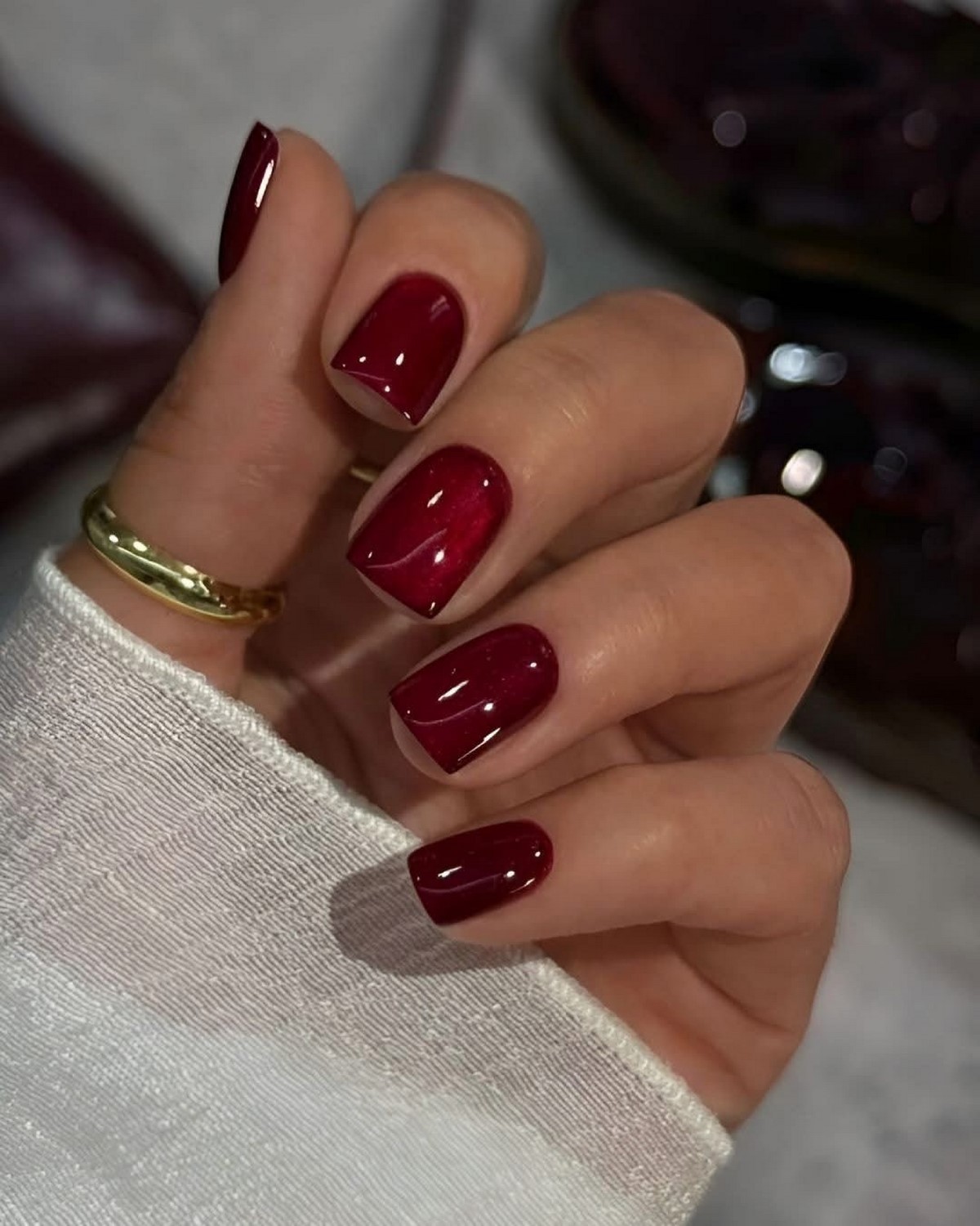 Трендовий манікюр весни 2026: фото, кольори, новинки сезону