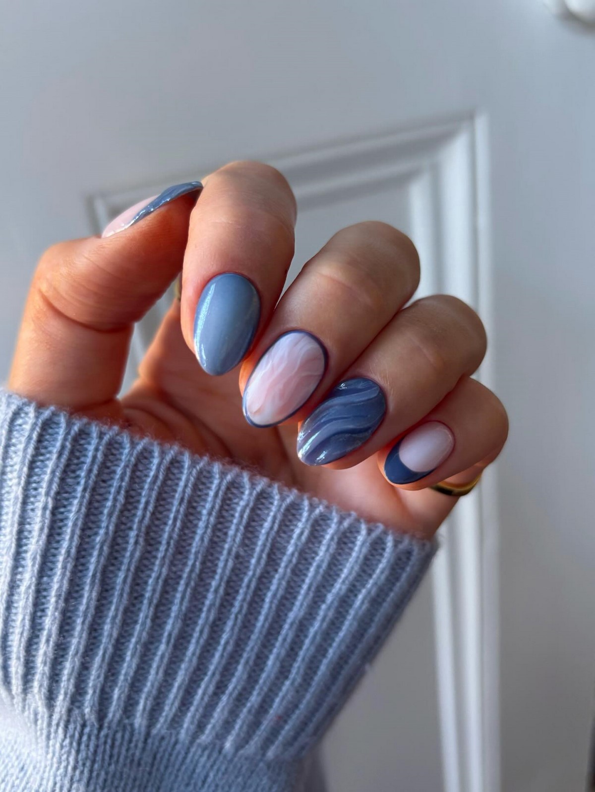 Манікюр квітня 2026: відтінок, який вже шукають усі