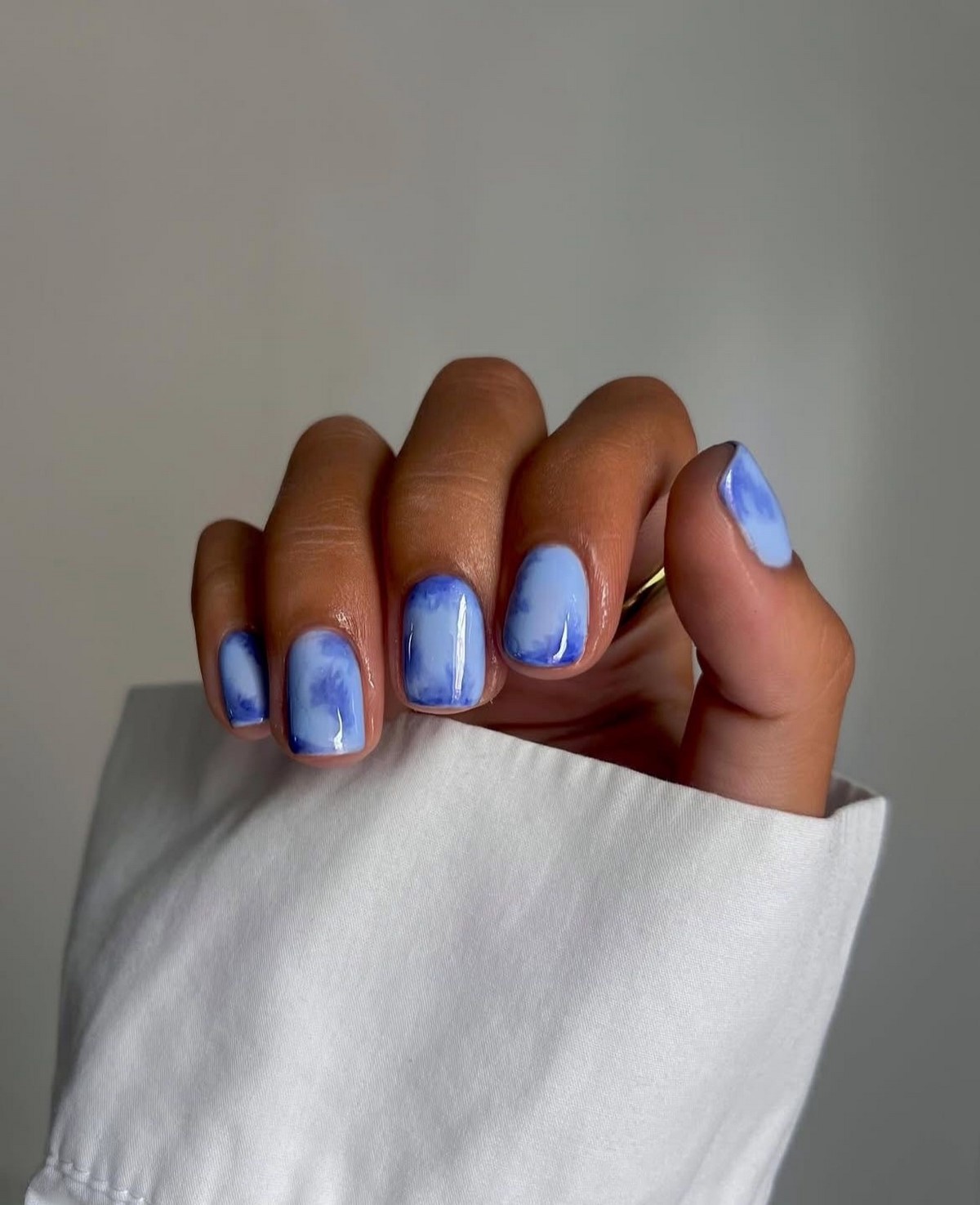 Манікюр квітня 2026: відтінок, який вже шукають усі