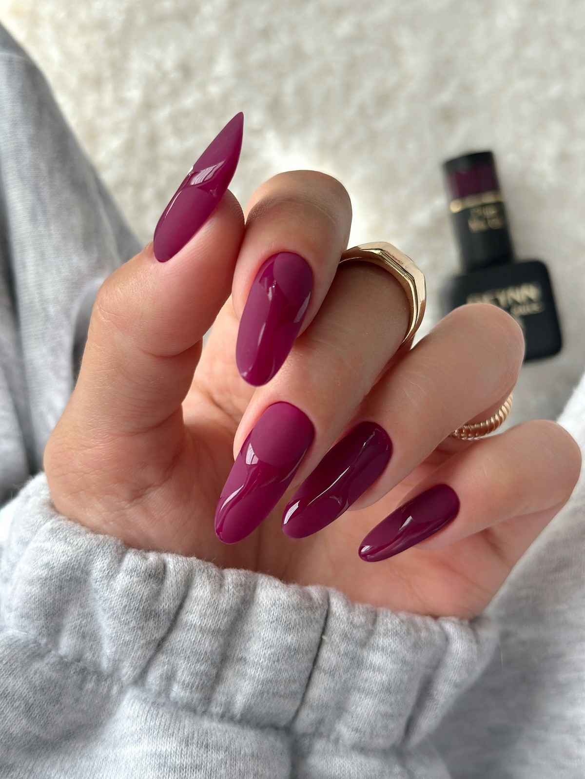 Цей манікюр одразу робить образ дорожчим: тренд, який працює безвідмовно