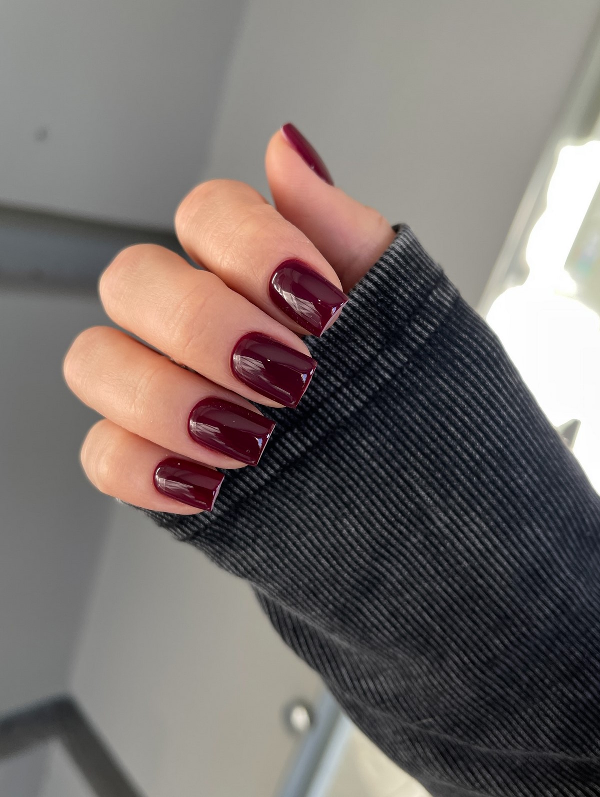 Цей манікюр одразу робить образ дорожчим: тренд, який працює безвідмовно