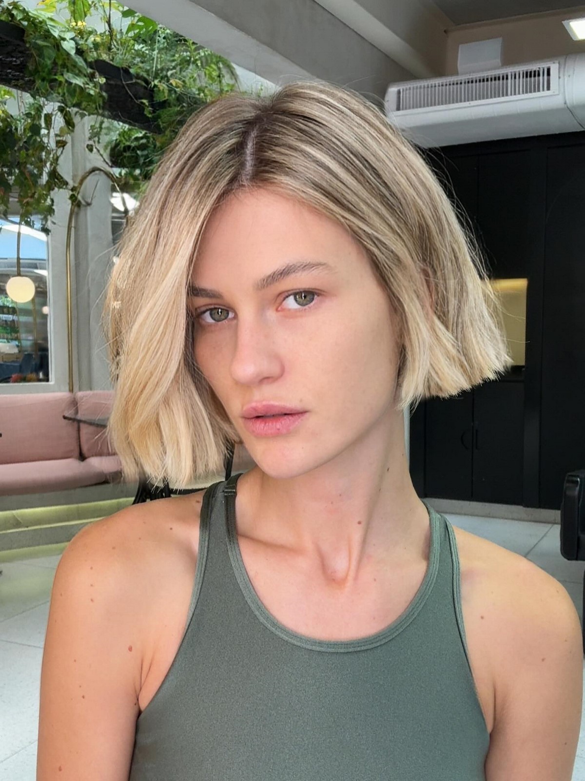 Чому короткий боб знову стає найпопулярнішою стрижкою