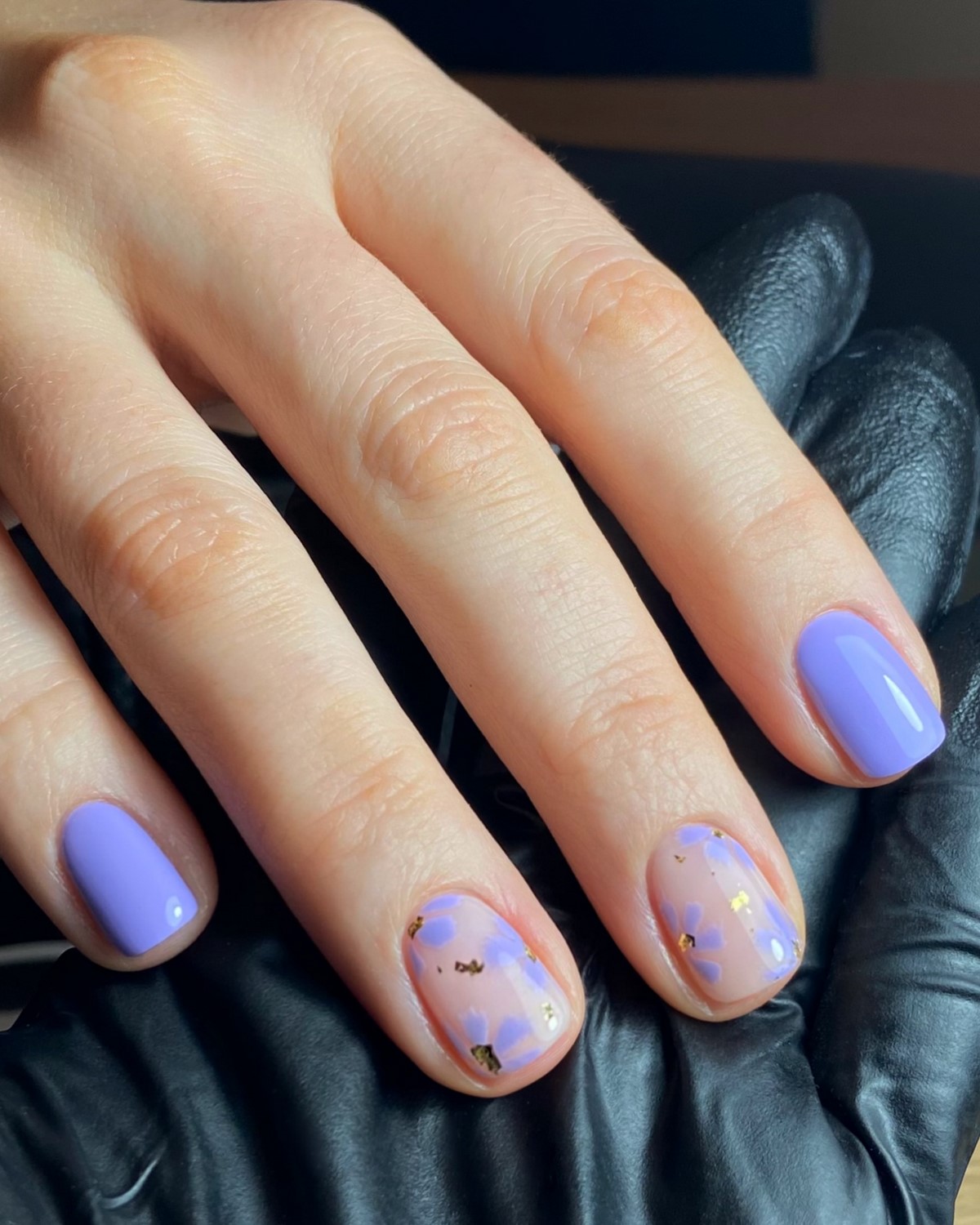 Манікюр квітня 2026: відтінок, який вже шукають усі