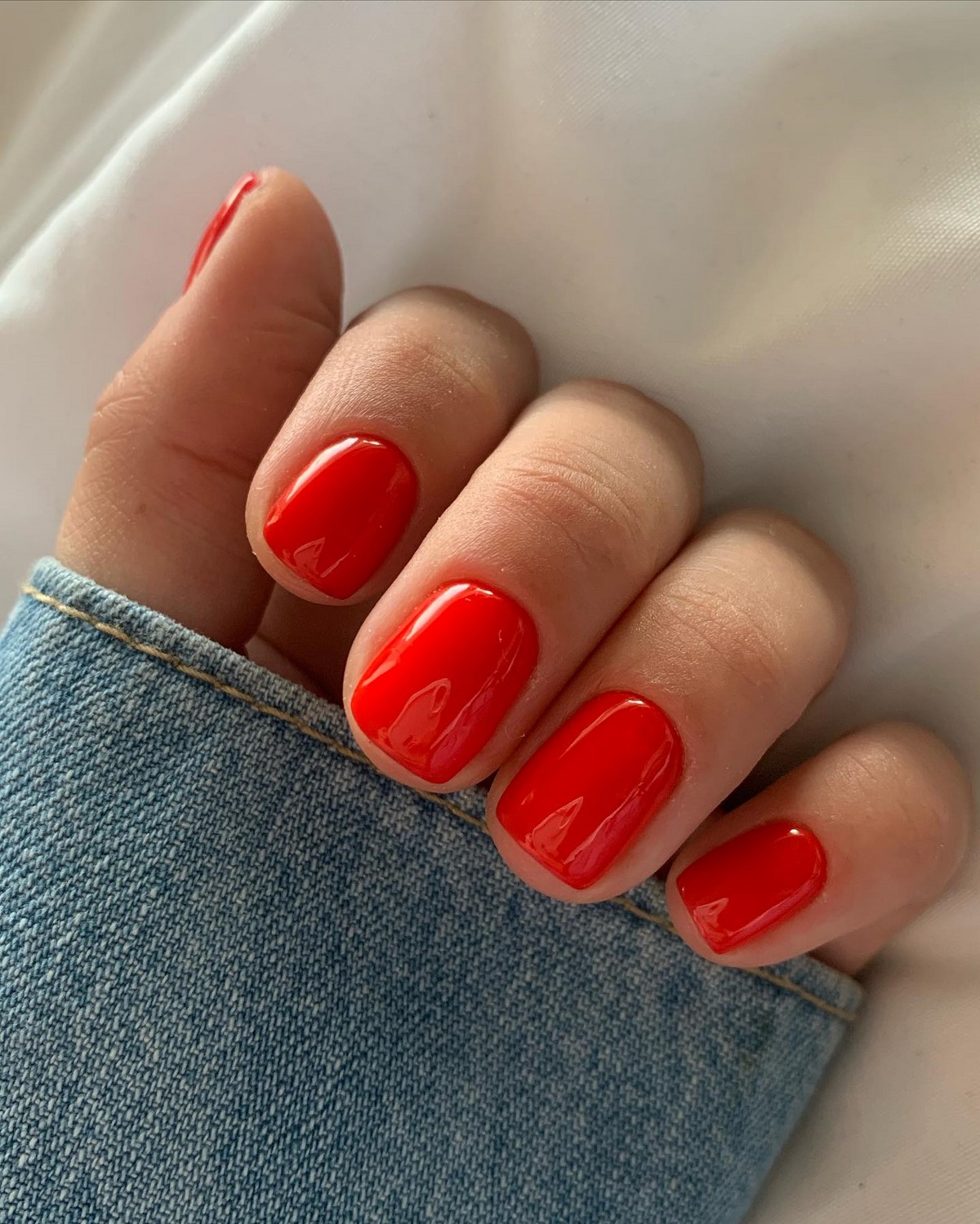 Манікюр квітня 2026: відтінок, який вже шукають усі