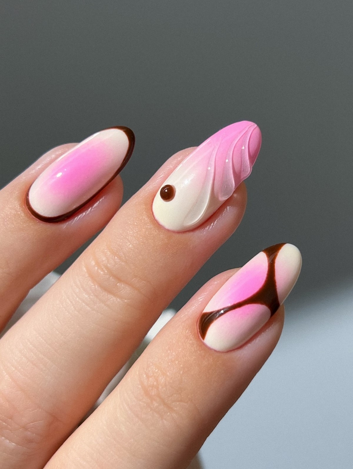 Чому манікюр з ефектом аури знову стає популярним