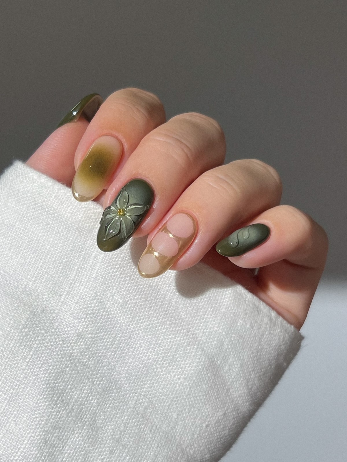 Чому манікюр з ефектом аури знову стає популярним