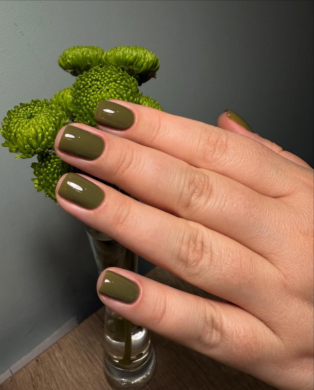 Цей манікюр одразу робить образ дорожчим: тренд, який працює безвідмовно