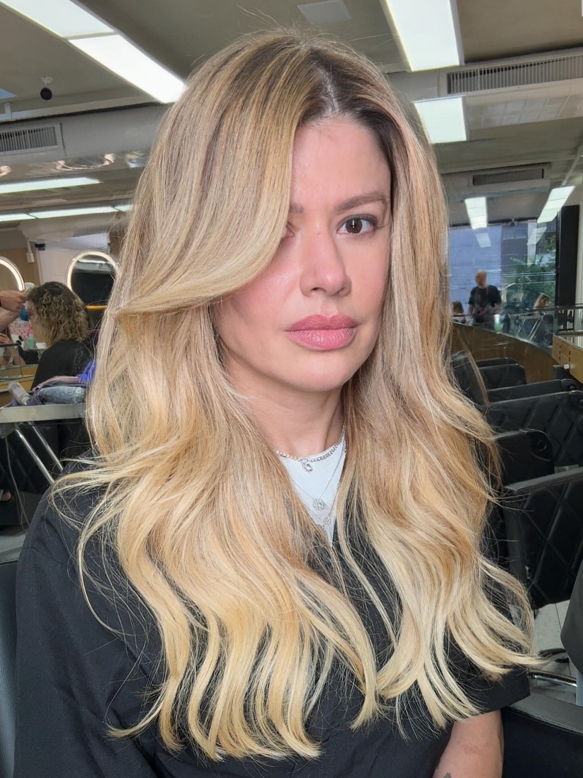 Як стрижка робить волосся густим без укладки