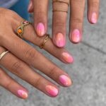 Акварельний манікюр 2026: м’які переходи і прозорий ефект