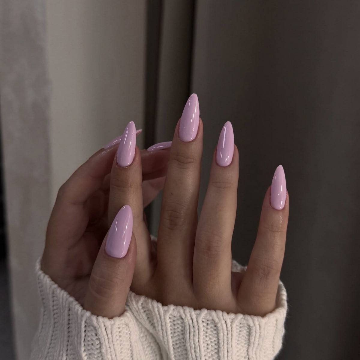 Манікюр без дизайну — чистий вигляд нігтів без перевантаження