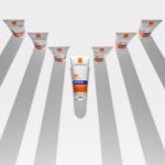 La Roche-Posay Anthelios UV Pro-Sport SPF 50 у кількох тюбиках на білому фоні